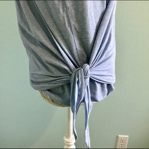 Beautiful GAP Blue Wrap Top Size Medium - Picture 3 of 5